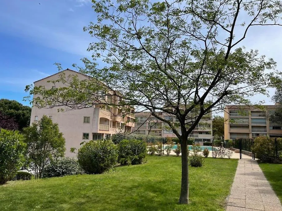 Perle Du Sud Avec Parking Prive, Piscine Ete Dans Residence Calme Sainte-Maxime Lejlighed